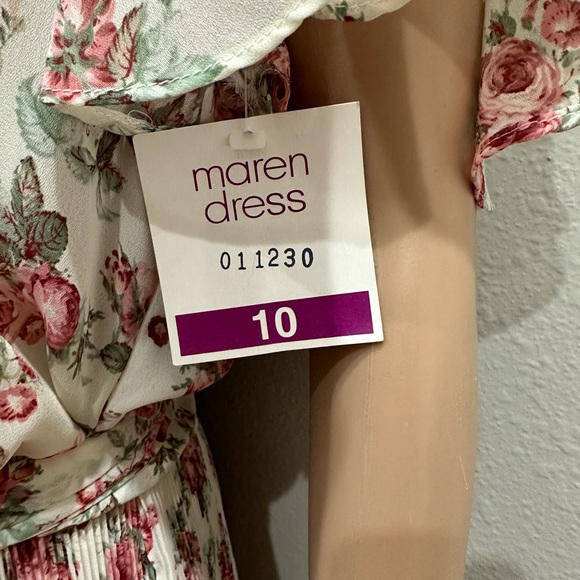 Vintage Maren rose pattern dress. 😍 - Picture 5 of 8